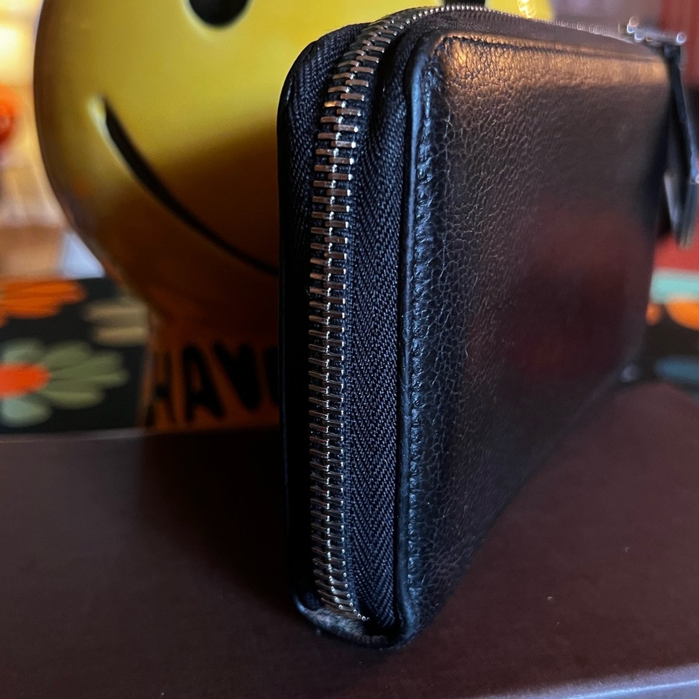 LOUIS VUITTON Portefeuille
Comet Long Wallet (BLACK) - Picture 6 of 16